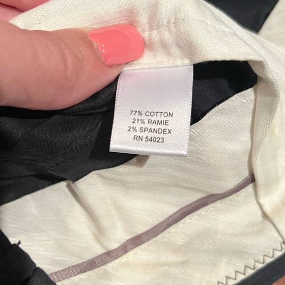 Banana Republic Black Crop/Ankle Length Pants - Picture 4 of 5